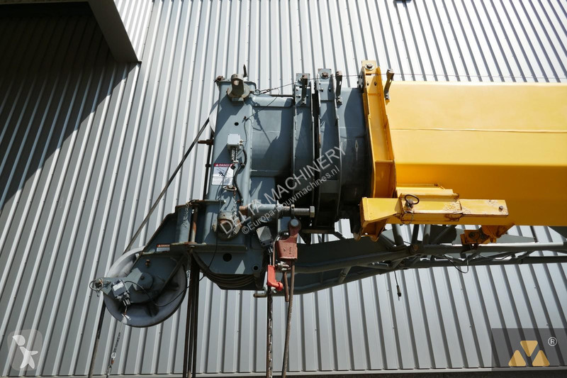 Grua Grove RT700E