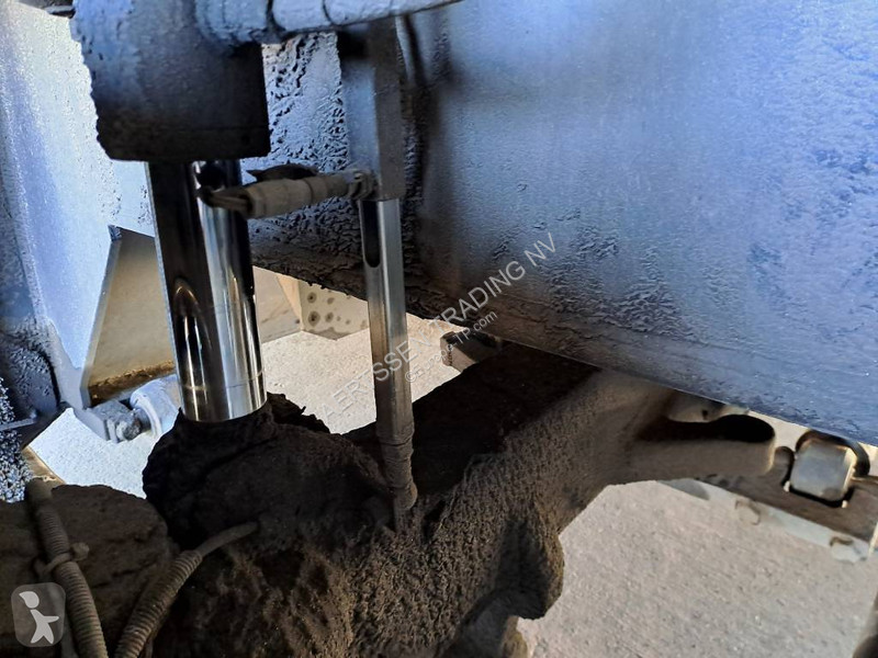 Macara Spierings SK 599 AT5