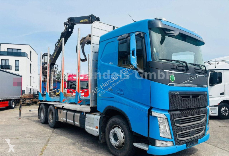 رافعة Volvo