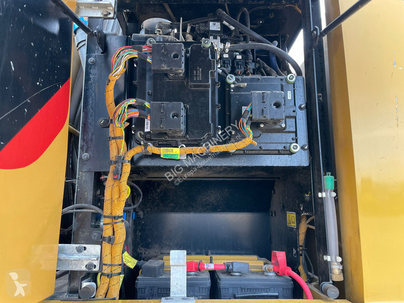 Jeřáb Caterpillar MH3024