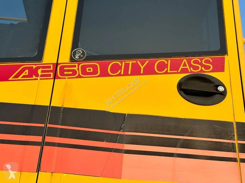 Žeriav Demag AC60 CITY CLASS 8X8 WITH FLY JIB