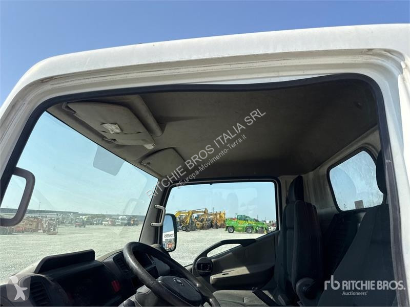 Grua Nissan Fassi F32.A 0.23 Active 1600 kg on...