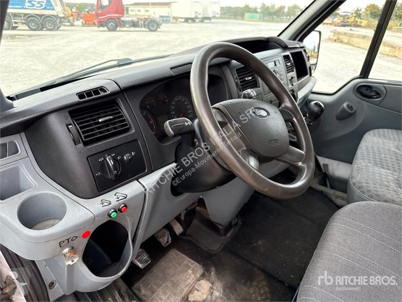 Kraan Ford Amco Veba V703 2S on Ford Transit...
