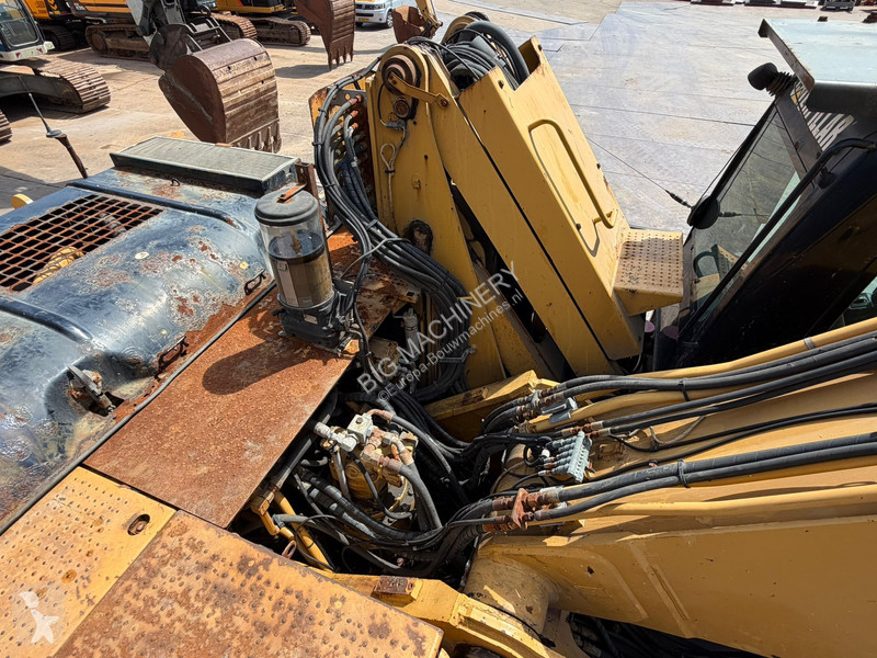 Jeřáb Caterpillar M325DMH