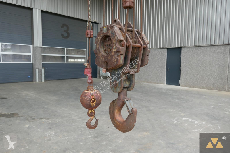 Kran Grove RT700E