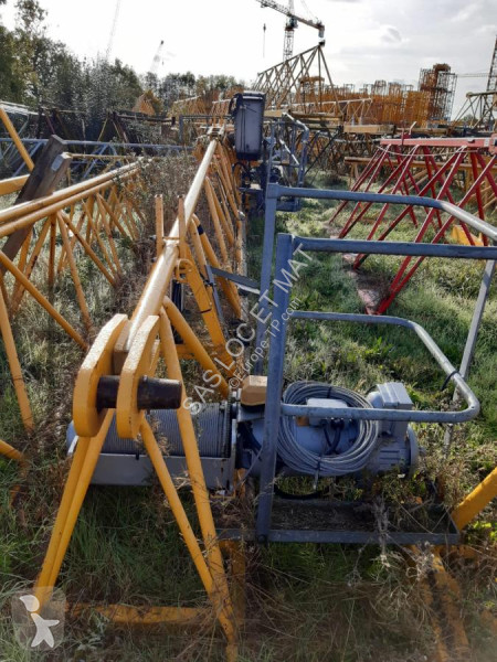 Grua Potain  MC 85