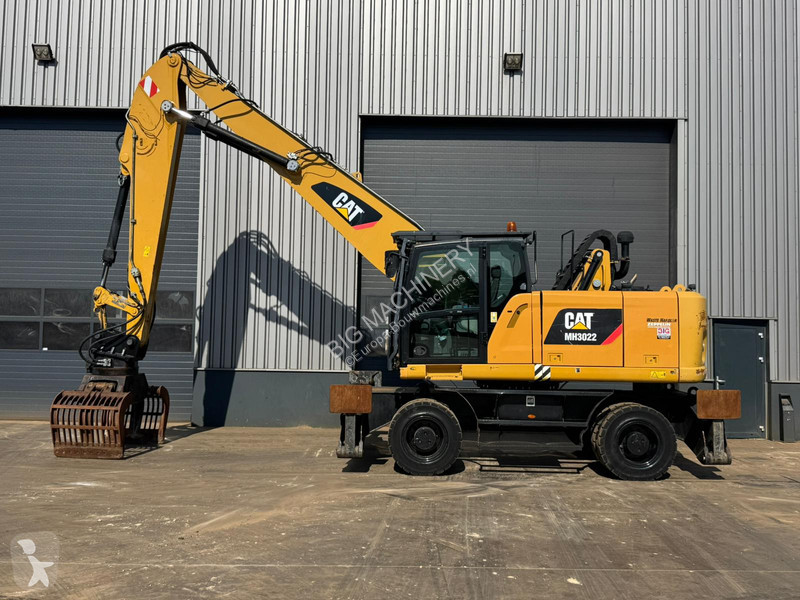 Kran Caterpillar MH3022