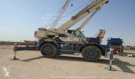 Grue mobile Terex