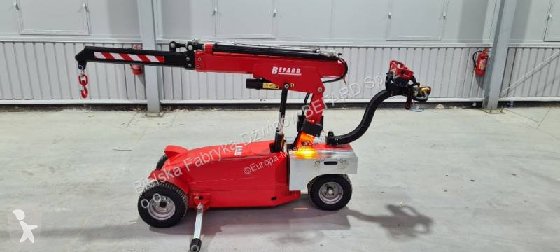 Grua Befard Kołowy mini żuraw BEFARD DG820.3
