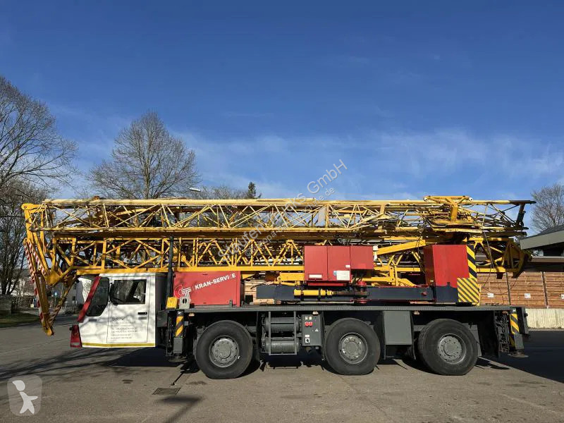Kran Spierings Auto- Turmdrehkran Gittermast...