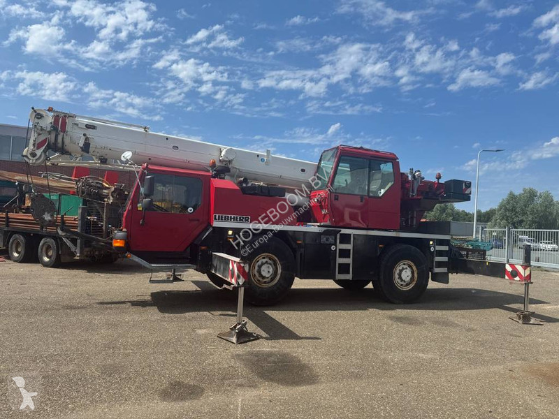 Žeriav Liebherr 1030-2.1 ( WITH JIB )