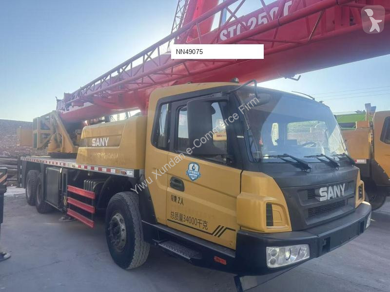 Jeřáb Sany STC250T