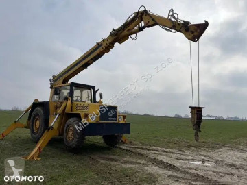 Grue sur chenilles