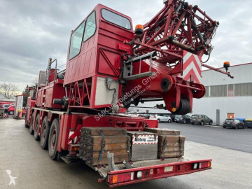 Liebherr mobile crane