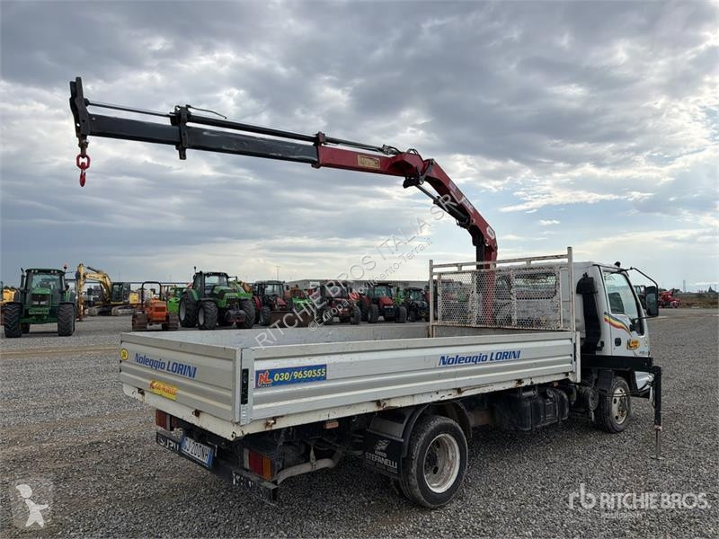Dźwigi Isuzu 340K2 995 kg on Isuzu NPR77...