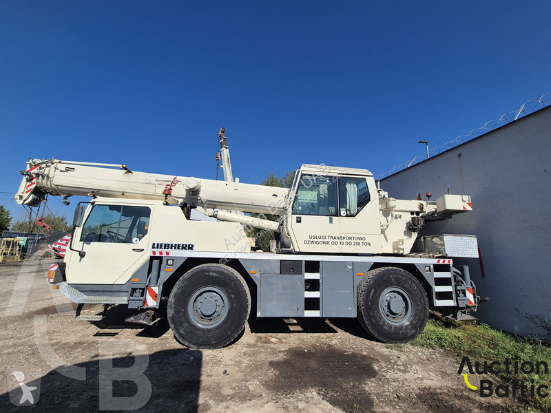 Grue Liebherr 1030-2