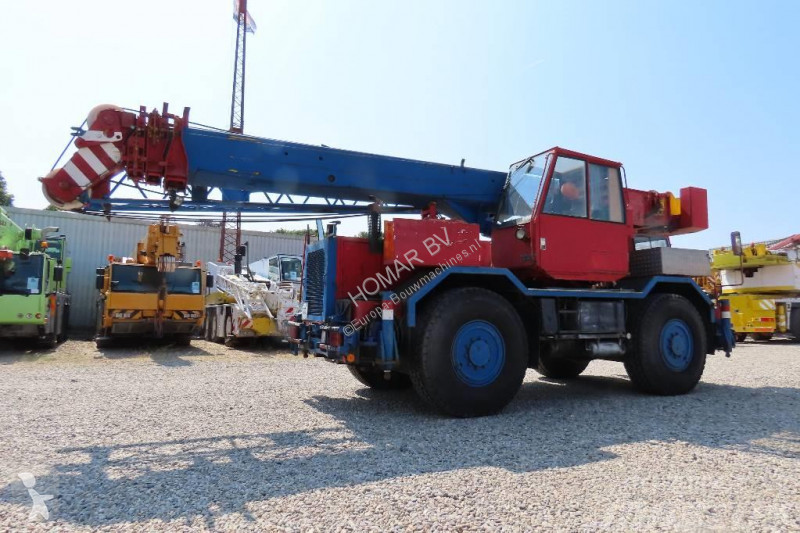 Macara Liebherr LTM 1022