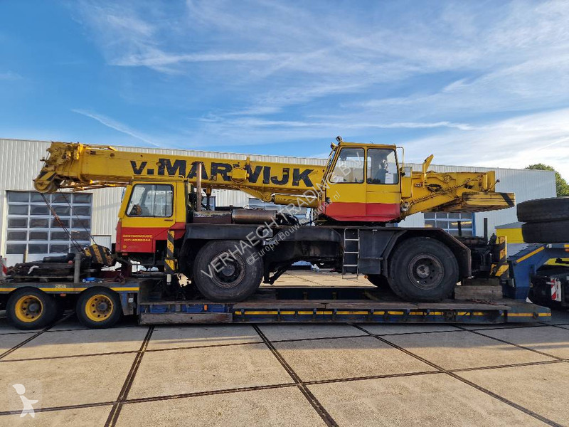 Kran Liebherr 1035