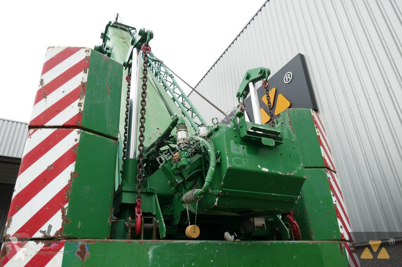 رافعة Liebherr 1100