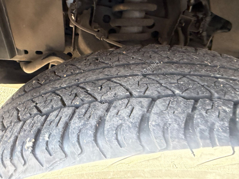 Dźwigi Isuzu D-MAX  4x4 Allrad Möbellift...