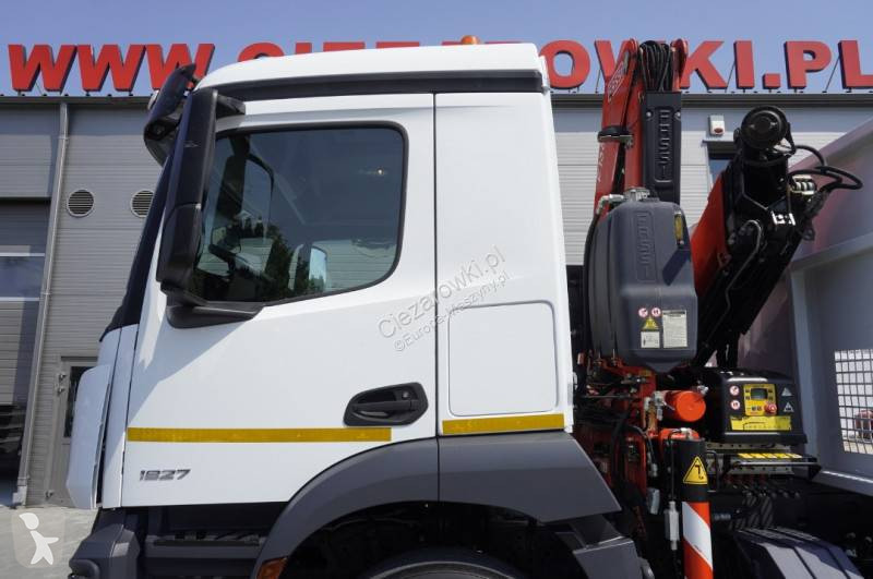 Jeřáb Mercedes Arocs 1827 4x2 / 70 tys km!!! /...