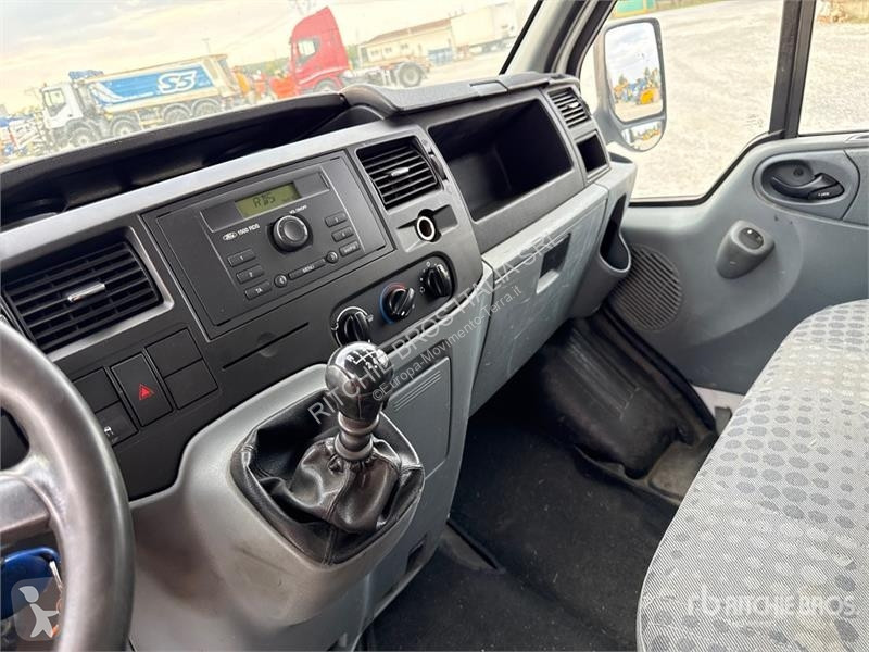 Kraan Ford Amco Veba V703 2S on Ford Transit...
