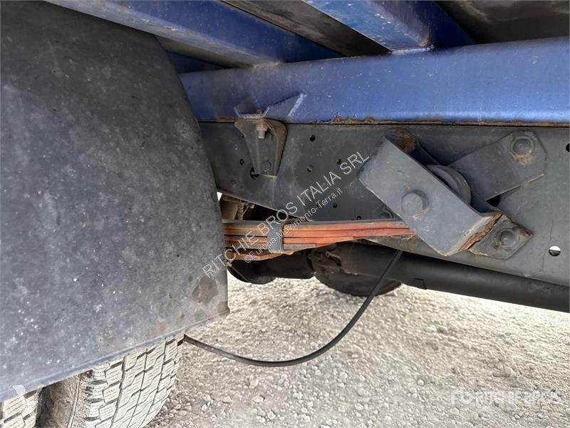 Kran Iveco HC Industrie HC33A3 700 kg on  Iveco...