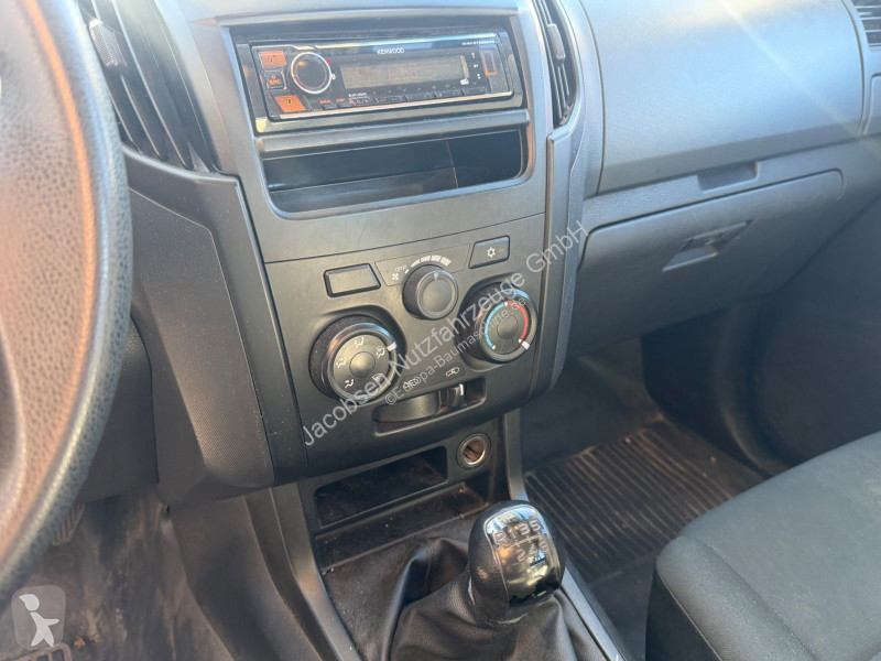 Dźwigi Isuzu D-MAX  4x4 Allrad Möbellift...