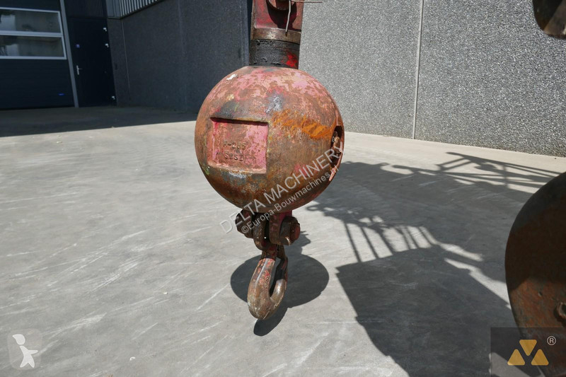 Grua Grove RT700E