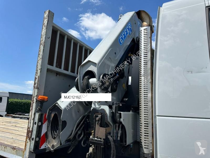 Camion Volvo FMX 330 8x4 TRIDEM + CRANE EFFER...