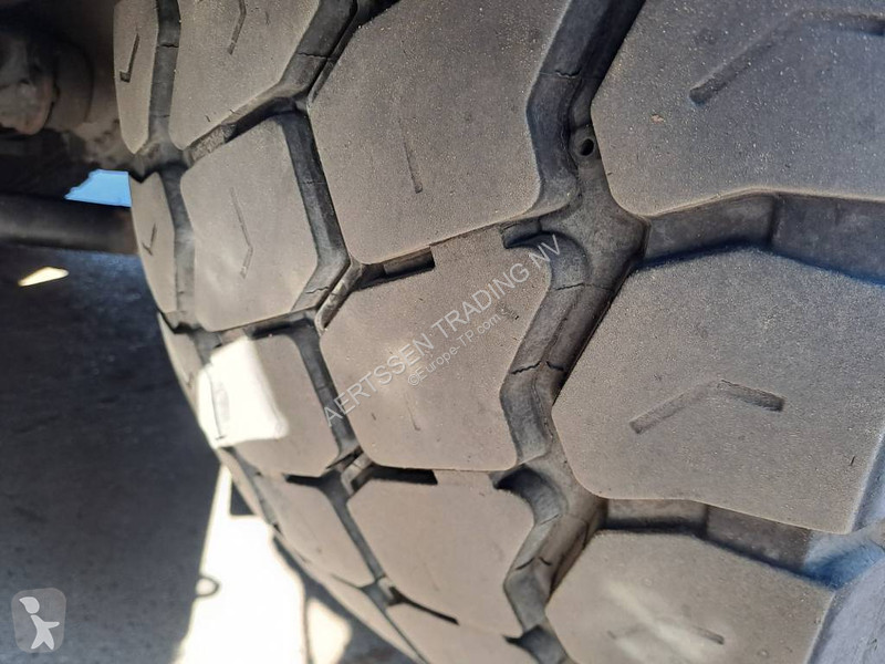 Macara Spierings SK 599 AT5