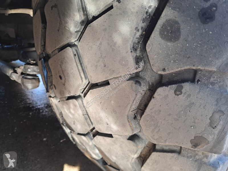 Macara Spierings SK 599 AT5
