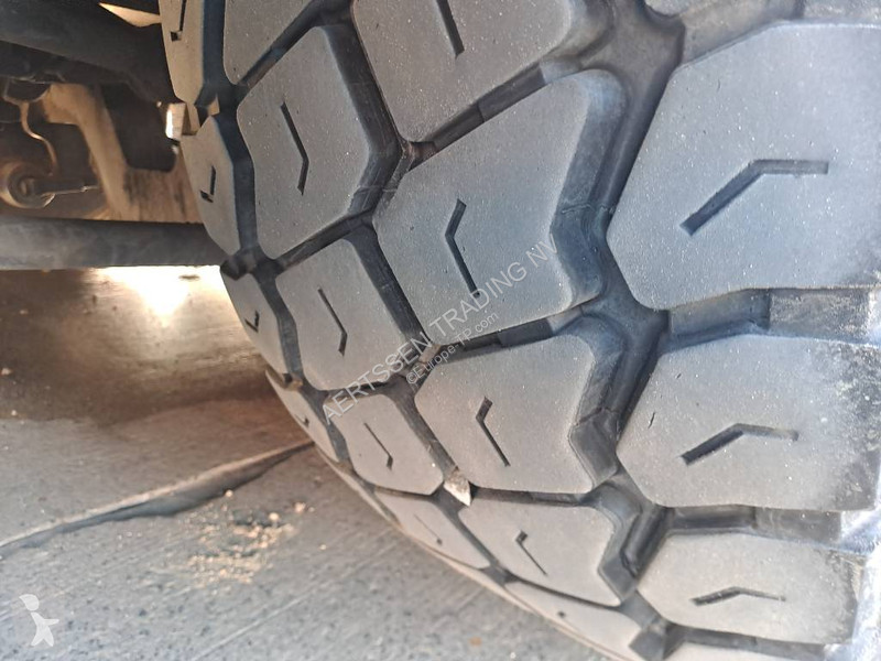 Macara Spierings SK 599 AT5