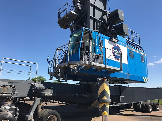 Kran Liebherr Grue portuaire à câbles LHM 150