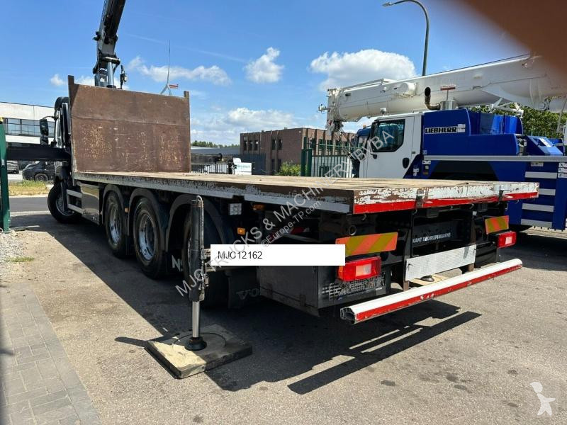 Camion Volvo FMX 330 8x4 TRIDEM + CRANE EFFER...