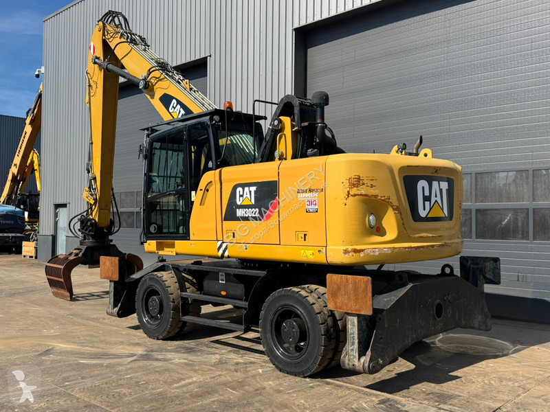 Kran Caterpillar MH3022