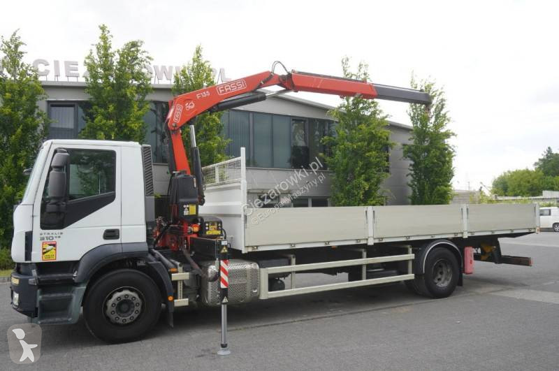 Grúa Iveco STRALIS 19.310 E6 / Flatbed 19 EPAL...