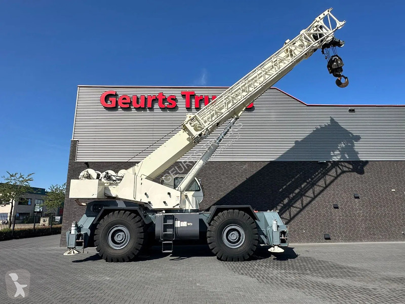 Grua Terex RT130 ROUGH TERRAIN CRANE + JIB