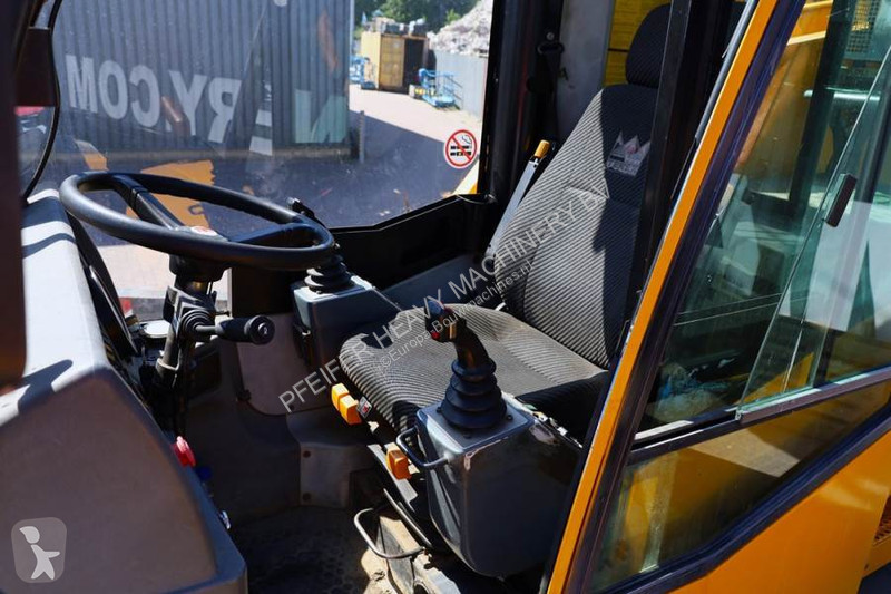 Grua Demag AC30 City Diesel, 4x4x4 Drive, 30t...
