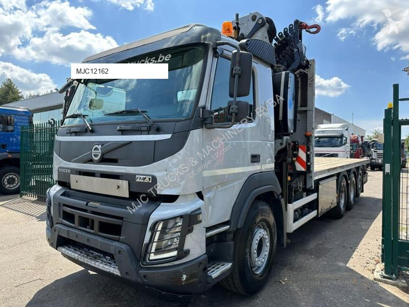 Camion Volvo FMX 330 8x4 TRIDEM + CRANE EFFER...