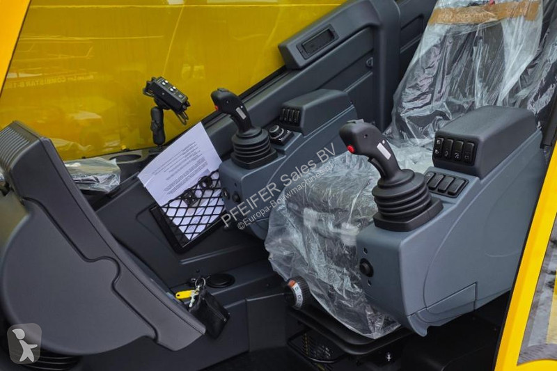 Žeriav Grove GMK5250XL-1 Available For Rent,...