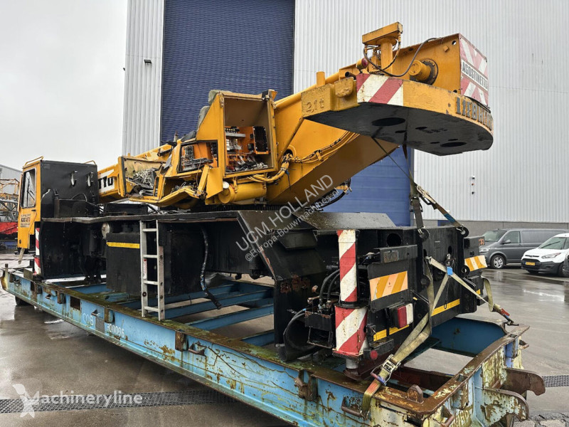 Žeriav Liebherr LTM 1025