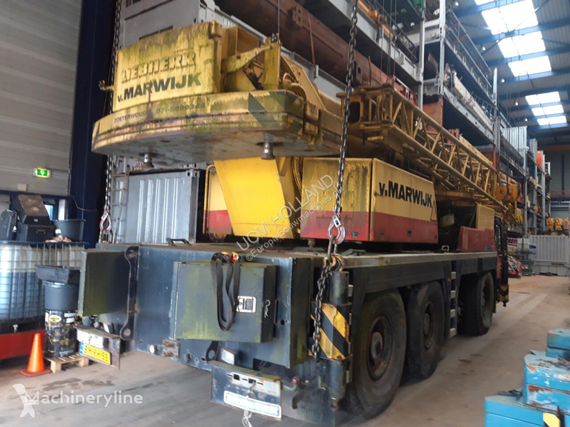 Žeriav Liebherr LTM 1060-2