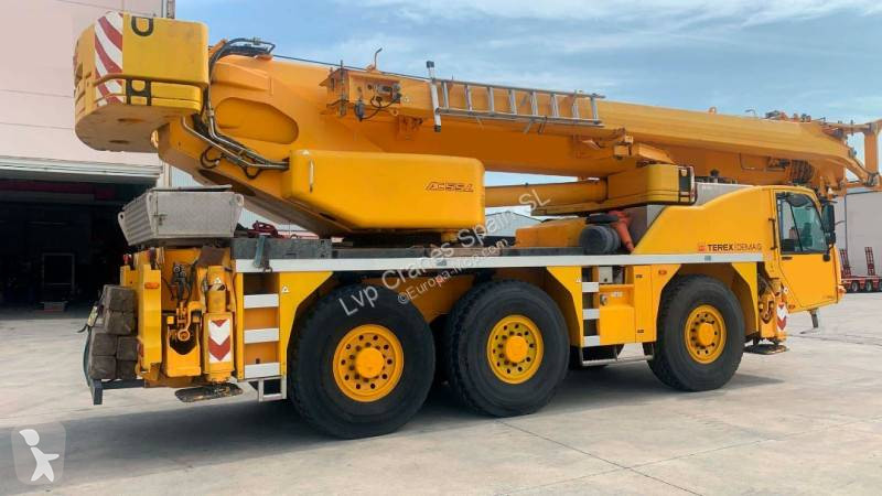 رافعة Terex Demag 55L