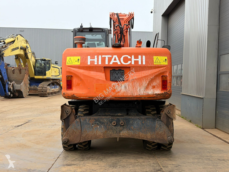 Rýpadlo Hitachi