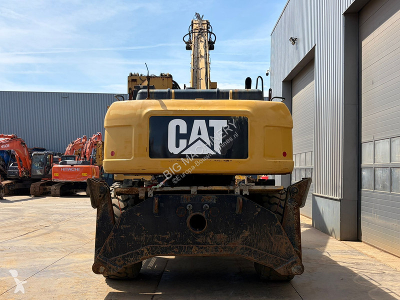 Jeřáb Caterpillar M325DMH