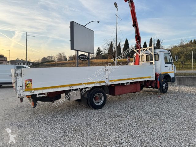 Camion Iveco 79.14 CON GRU FASSI