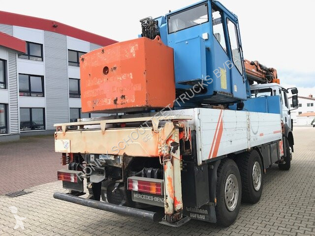 Vrachtwagen Mercedes 2638 K 6x4 mit Heckkran...