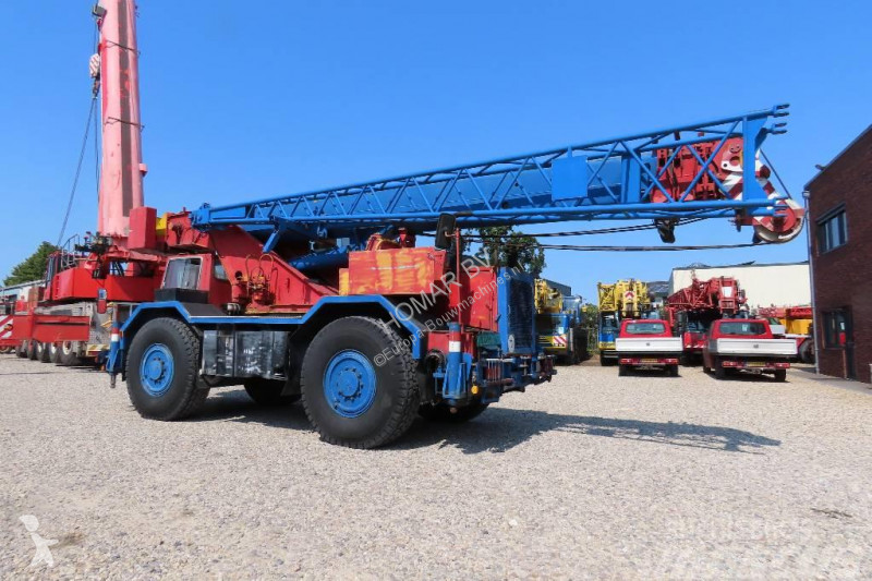 Macara Liebherr LTM 1022