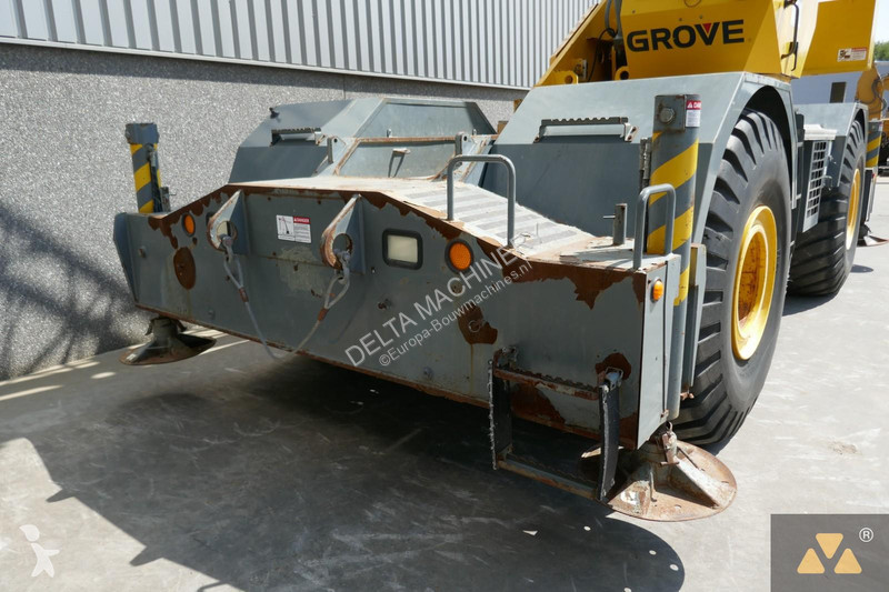 Grua Grove RT700E